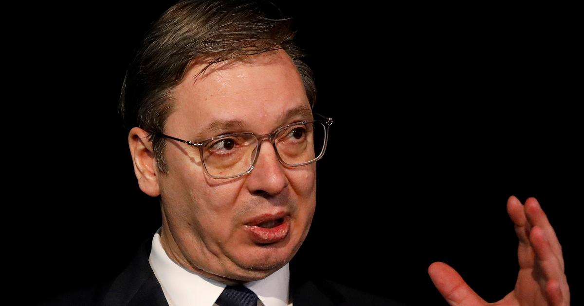 Belgrado, il presidente Aleksandar Vucic si dimette per correre alle elezioni anticipate Belgrado, il presidente Aleksandar Vucic si dimette per correre alle elezioni anticipate