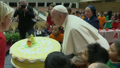 "Delovni" rojstni dan papeža Bergoglia 