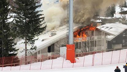Madonna di Campiglio brucia il tetto dell'Hotel Miramonti. Salvi gli ospiti