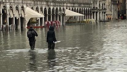 Venezia, alle 9.25 di domenica picco di marea a 130 cm sul medio mare