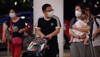 Na Kitajskem zaradi virusa od sveta odrezanih več kot 40 milijonov ljudi
