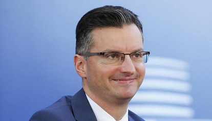 Slovenski premier Šarec odstopil