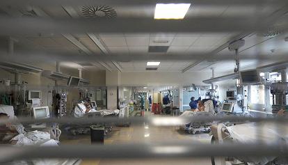 Italien: Covid-19-Betten in Krankenhäusern zur Hälfte belegt 