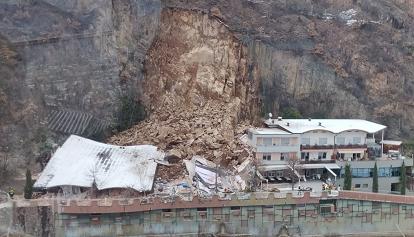 Felssturz zerstört Hotel Eberle: Suche nach Verschütteten abgebrochen