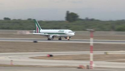 Il primo volo ITA atterra a Bari con 10 minuti di anticipo