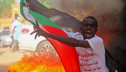 Mednarodna skupnost zaskrbljena ob vojaškem udaru v Sudanu