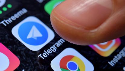 No vax attivi su Telegram, operazioni della Polizia Postale e della Digos in tutta Italia