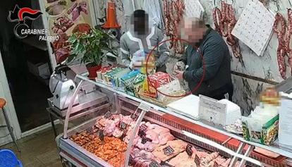 Palermo: 31 arresti per spaccio, la droga nascosta tra le confezioni di carne 