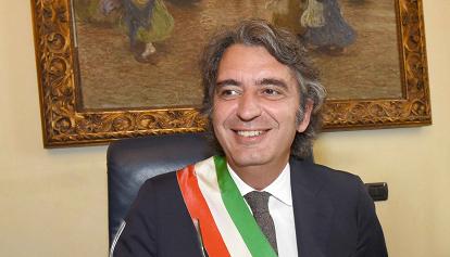 Verona, positivo il sindaco Sboarina: "sono vaccinato, sintomi lievi"