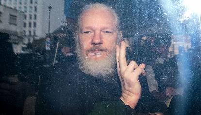 Assange potrà ricorrere in appello contro l'estradizione negli Stati Uniti