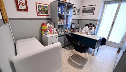 Cerved: nel 2021 la metà delle famiglie italiane ha rinunciato a cure mediche 