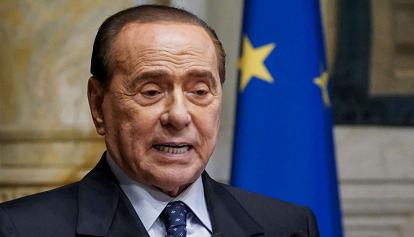 Berlusconi ai ministri di Forza Italia: "Ancora non ho deciso". Slitta il vertice del centrodestra