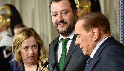 Quirinale, Berlusconi deciderà entro domenica. Fonti Pd: "Voteremo un presidente super partes"