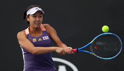 Peng Shuai, il presidente del Comitato Olimpico incontrerà la tennista cinese