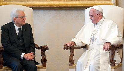 Papa Francesco a Mattarella: "Il suo servizio all'Italia è essenziale" 