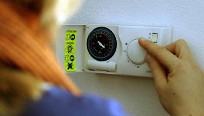 Gas, bozza del piano Ue: giù i termostati di 1° nelle case, tetto di 19° negli edifici pubblici