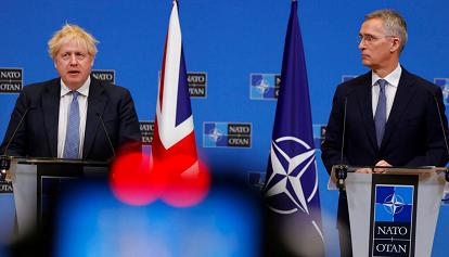  Stoltenberg al ministro russo Lavrov: "Nessun compromesso sui principi Nato"