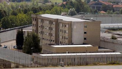 Carceri: agente aggredito a Biella, 30 giorni di prognosi