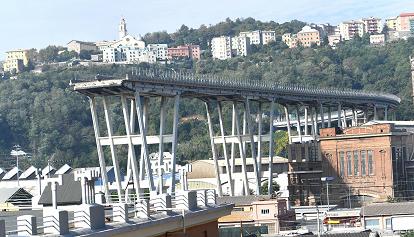 Il crollo del Ponte Morandi: Autostrade per l'Italia e Spea chiedono il patteggiamento 
