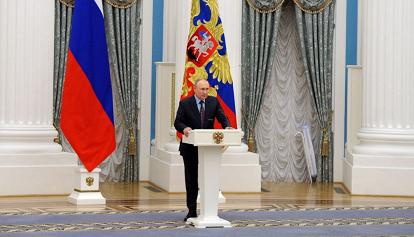 Putin contro Kiev: "L'Ucraina rinunci all'ingresso nella Nato, gli accordi di Minsk non ci sono più"
