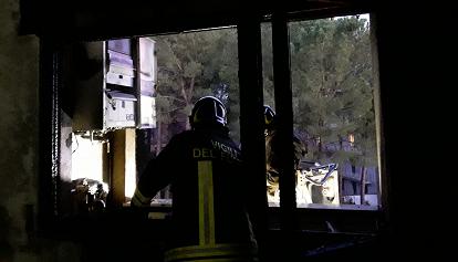 Incendio in appartamento, salva una 77enne