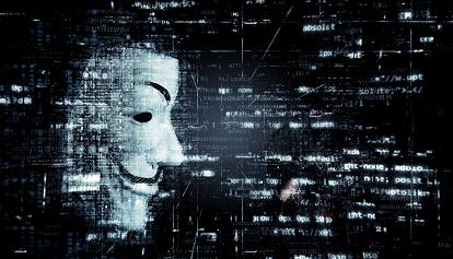 Ucraina, Anonymous: attacco hacker alla Banca centrale russa