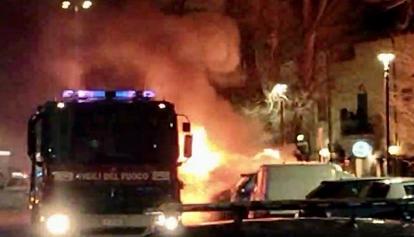 Monterotondo: incendiata l'auto giornalista del Tg1 Cinzia Fiorato 