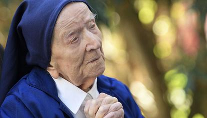 Suor Andrè, la religiosa più longeva la mondo, compie 118 anni