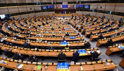 Il Parlamento Europeo approva la mozione: l'Unione conceda lo status di candidato all'Ucraina 