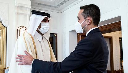 Di Maio in Qatar con Descalzi: "Rafforzata la partnership energetica"