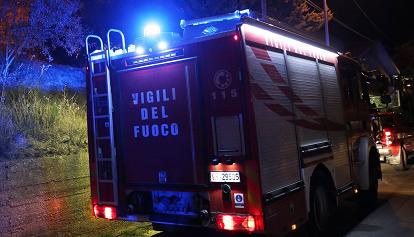 Incendio in un’azienda chimica vicino Firenze. Non ci sono feriti 