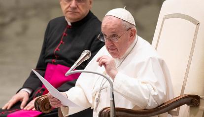 Il Papa: "Si fermi questa guerra mostruosa e selvaggia"