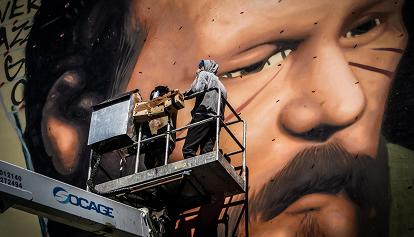 "Mi dà speranza": Vladimir Putin loda il murale di Jorit realizzato a Napoli dedicato a Dostoevskij