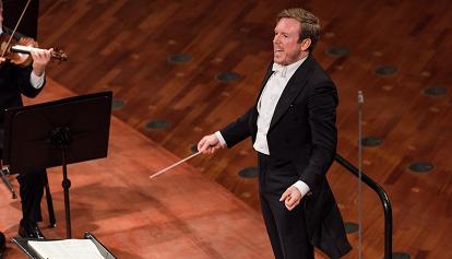 Daniel Harding torna sul podio dell'Orchestra Sinfonica della Rai