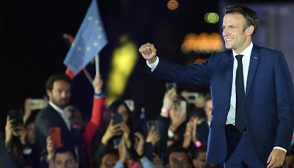 Emmanuel Macron presidente “camaleonte”