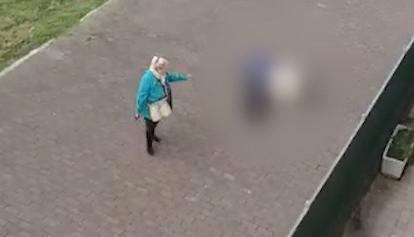 Il video dell'omicidio di Treviglio: lei ha la pistola in mano, la vittima è a terra con la moglie