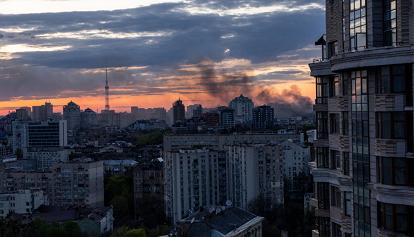 Missili su Kiev durante l'incontro Guterres-Zelensky. Il segretario Onu: "Sono sconvolto"