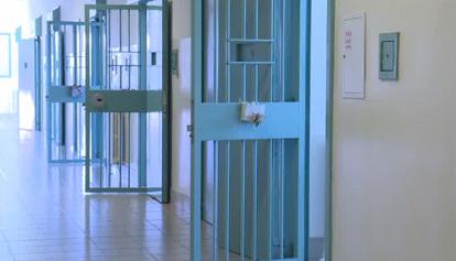 Carceri: Sappe, detenuto Sassari tenta suicidio