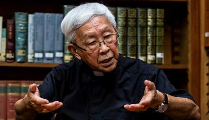 Hong Kong: rilasciato su cauzione il cardinale Zen, arrestato per "collusione con forze straniere"