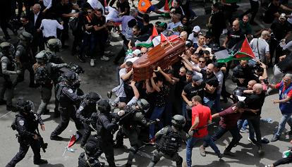 Funerali della giornalista, il Patriarca cattolico: "Grave violazione dei diritti umani"