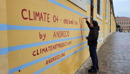 Maree e cambiamenti climatici. A Venezia il restauro del murale-denuncia 