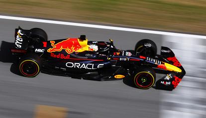 Gp Spagna, doppietta Red Bull: vince Verstappen. Leclerc costretto al ritiro mentre era in testa