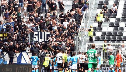 Calcio: scontri Spezia-Napoli, arrestato un ultras azzurro 