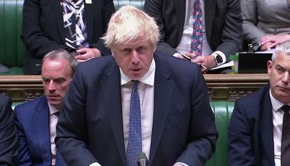 Boris Johnson: "Piena responsabilità" per il partygate, "ma andiamo avanti" - Video