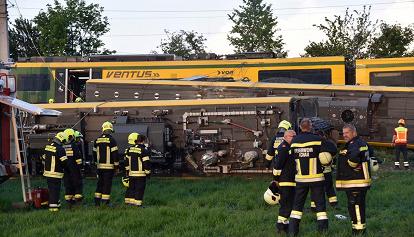 Treno deraglia in Austria, un morto e più di una decina di feriti