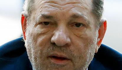 Los Angeles: l'ex produttore Harvey Weinstein condannato a 16 anni di prigione per stupro