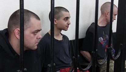 Due britannici e un marocchino catturati in Ucraina e condannati a morte, Onu: "Crimine di guerra"