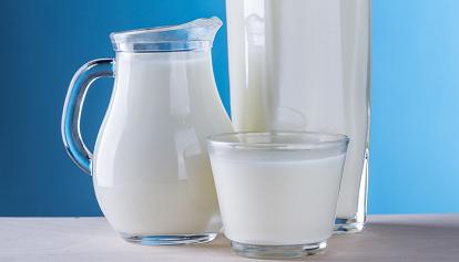 Danimarca, arriva la fabbrica di latte sintetico senza le mucche. Start up investe 120 milioni