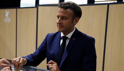 Francia, al primo turno alleanza Macron in testa, ma tutti i 15 ministri vanno al ballottaggio 