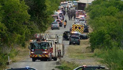 Strage di immigrati in Texas: trovati 50 corpi a bordo di un camion abbandonato a San Antonio